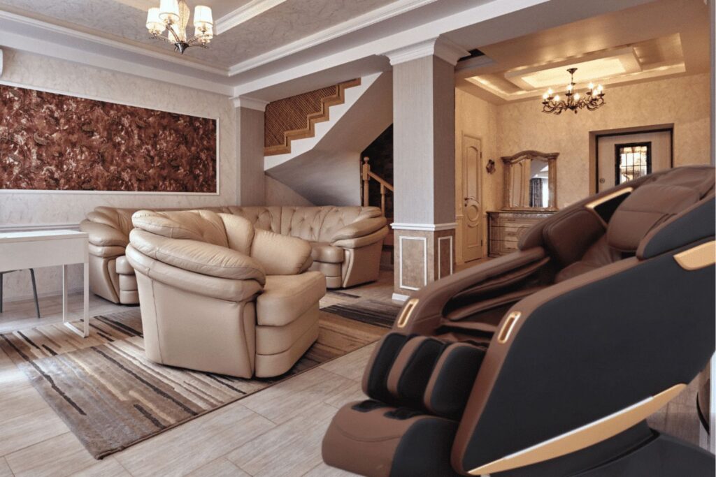 Massaažitool luksuslikus elutoas – premium interjöör ja kodune lõõgastus