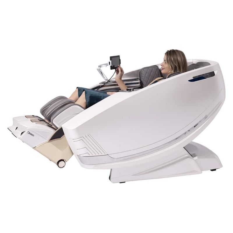 4D-spaa massaažitool külgvaates kasutuses – spaa massaaž kodus mugavas istuvas asendis