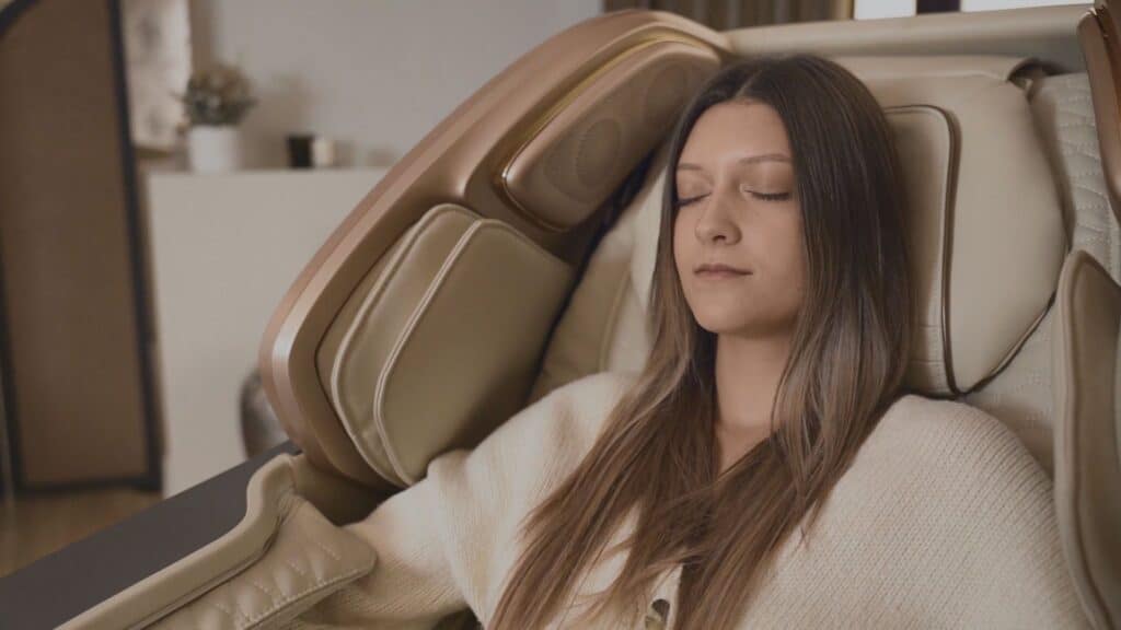 massaažitool aitab seljavalu leevendada – lõõgastus mugavas massaažitoolis kodus